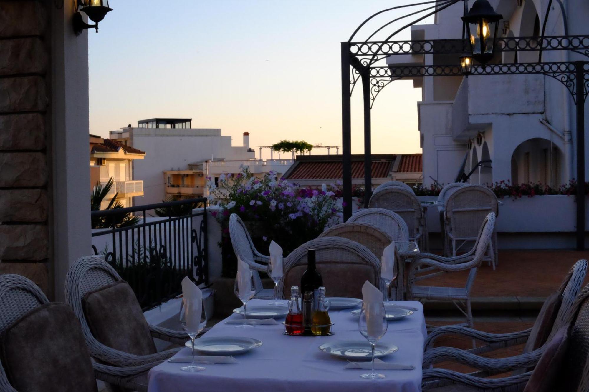 Hotel Kleopatra Ulcinj Exterior foto